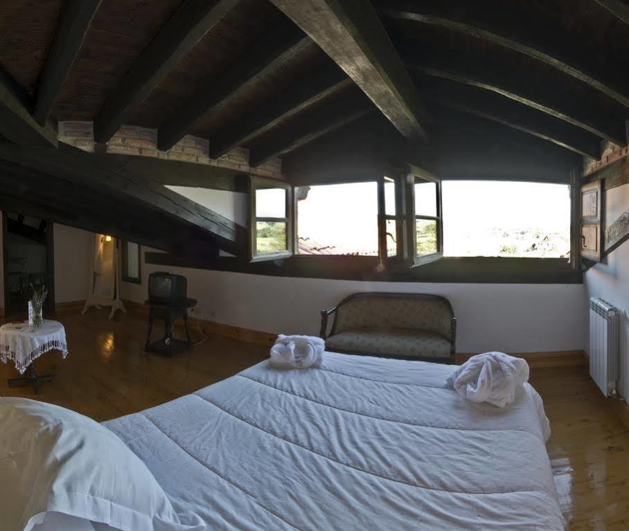 La Casona De Suesa Hotel Exterior photo